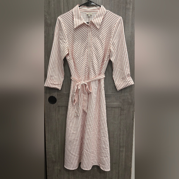 Daniel Cremieux Dresses & Skirts - Red And White Candy Striped Daniel Cremieux Shirt Dress With Belt Sash